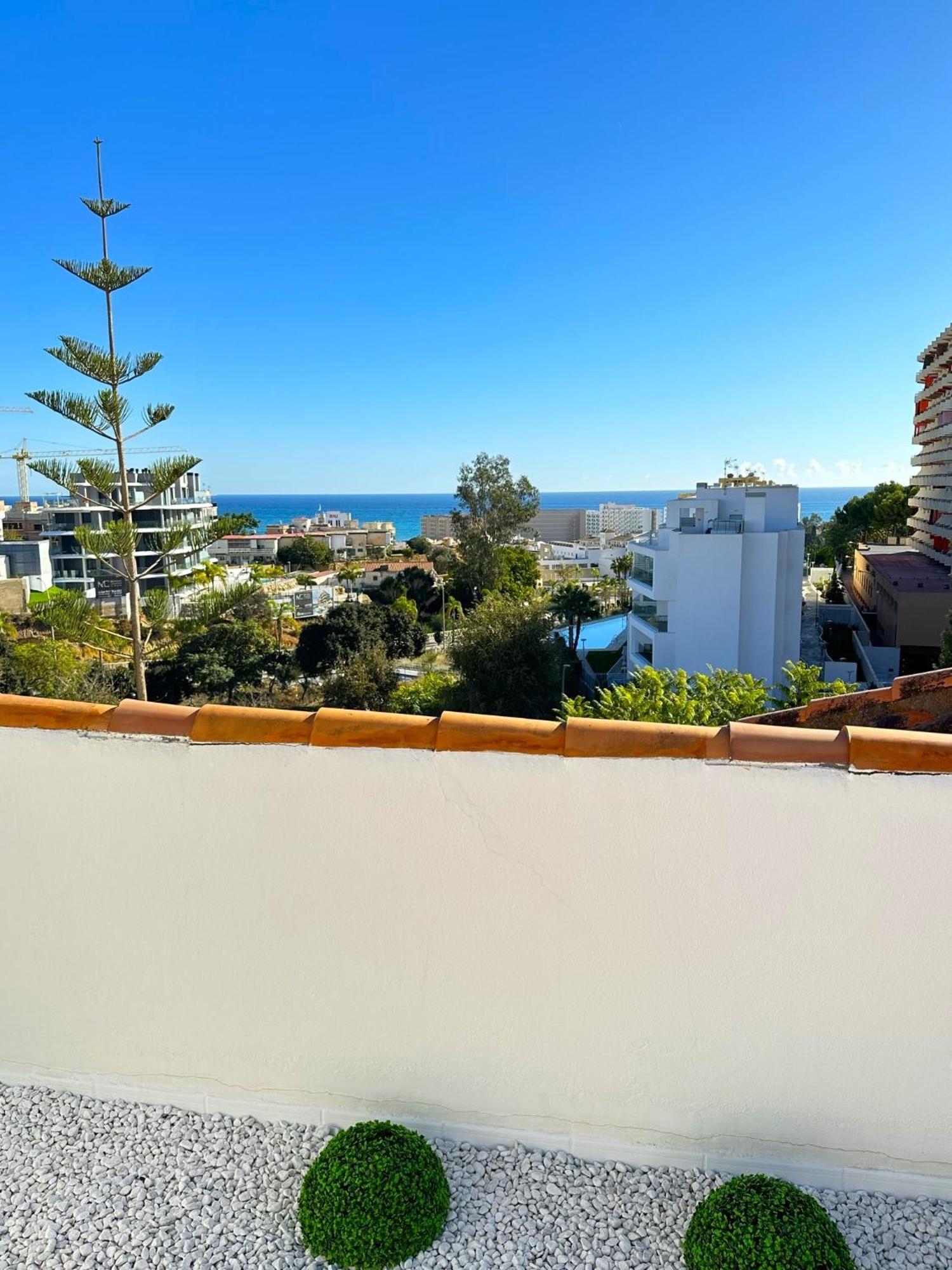 2 Bed Penthouse With Sea View Apartamento Torremolinos Exterior foto